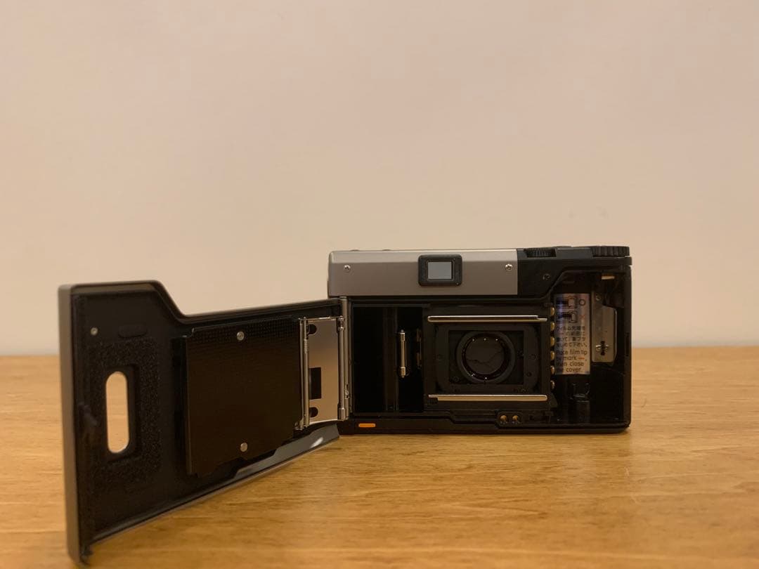 CONTAX T3(後期型) シルバー コンパクトカメラ