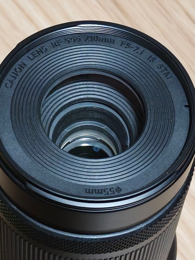 使用僅少Canon レンズ RF-S55-210mm F5-7.1 IS STM