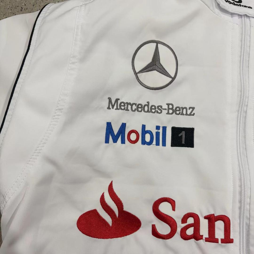 新品メルセデスベンツ F1 レーシングジャケットブルゾン 刺繍　中綿　 男女兼用