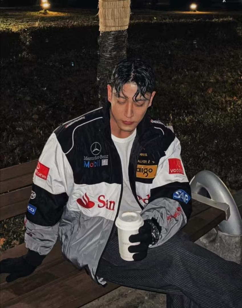 新品メルセデスベンツ F1 レーシングジャケットブルゾン 刺繍　中綿　 男女兼用