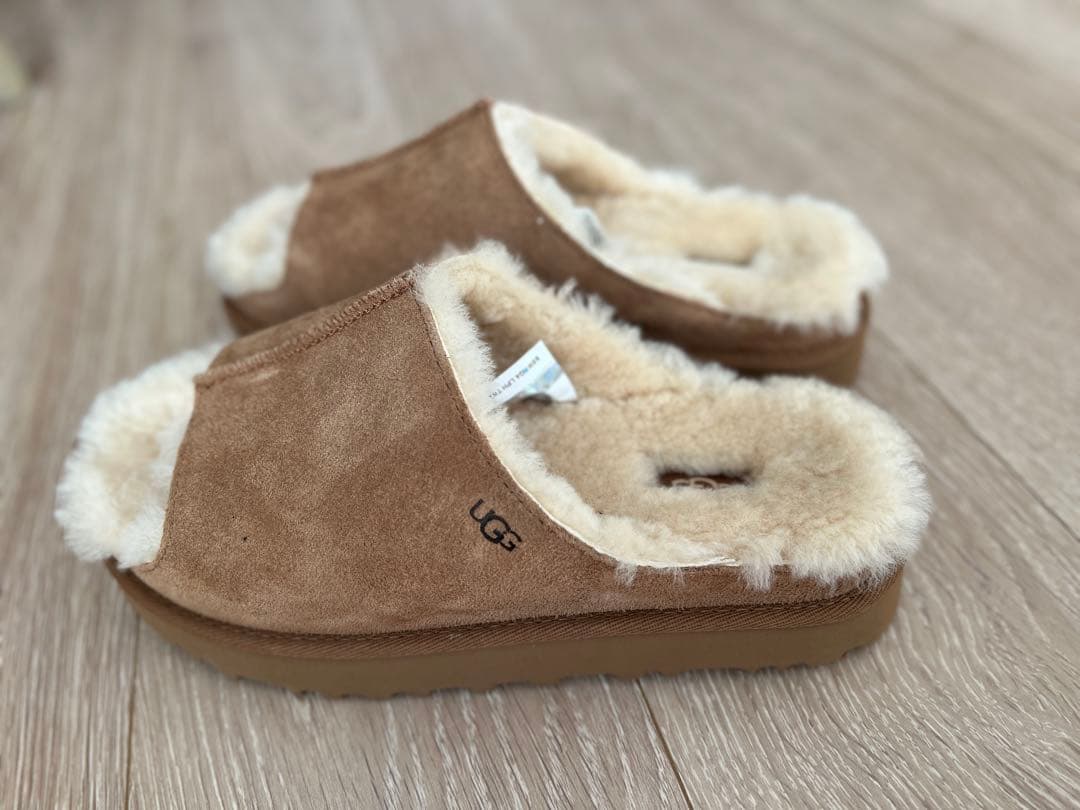 UGG スリッパ 【まるちゃん専用】