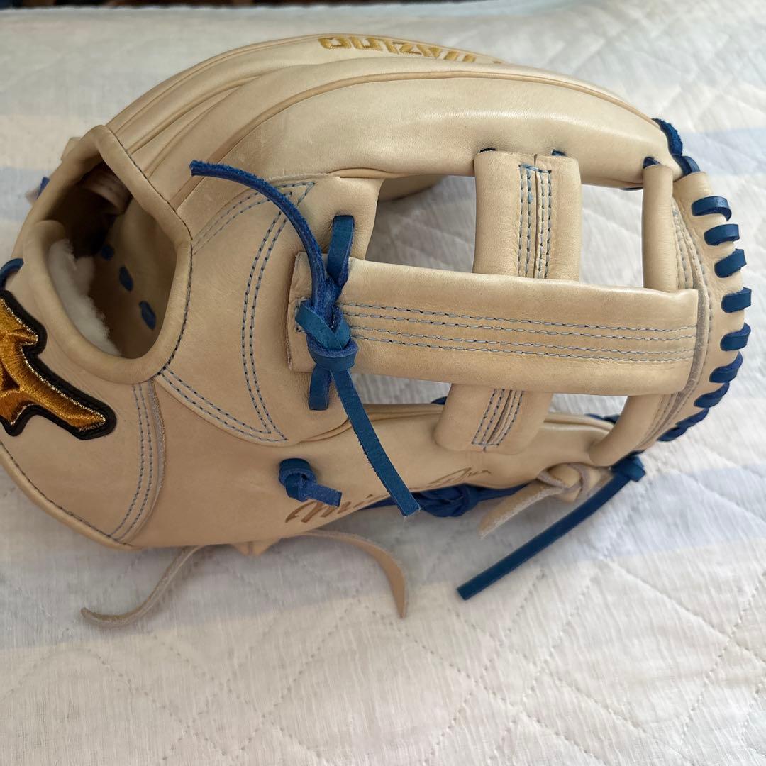Mizuno 軟式グローブ 右投げ用クリーム色