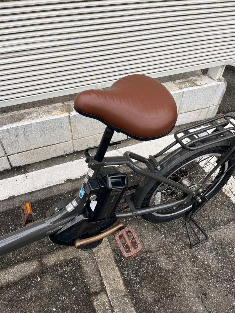 ブリヂストン　電動アシストファットバイク　ビッケポーラーベースセミファットタイヤ