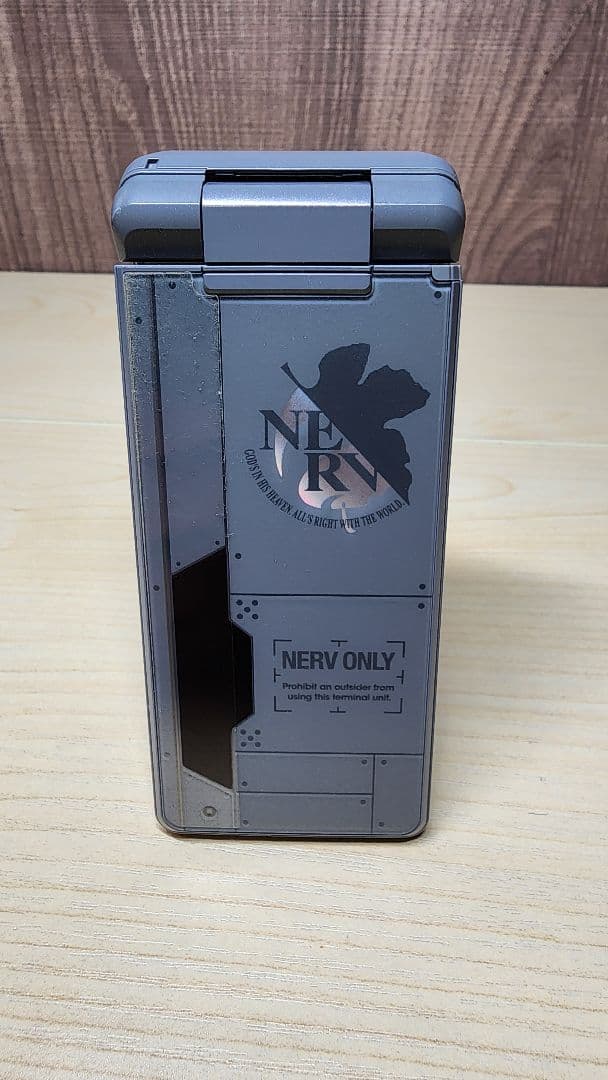 NTTドコモ SH-06A NERV ヱヴァ公式コラボモデル 付属品完備 美品