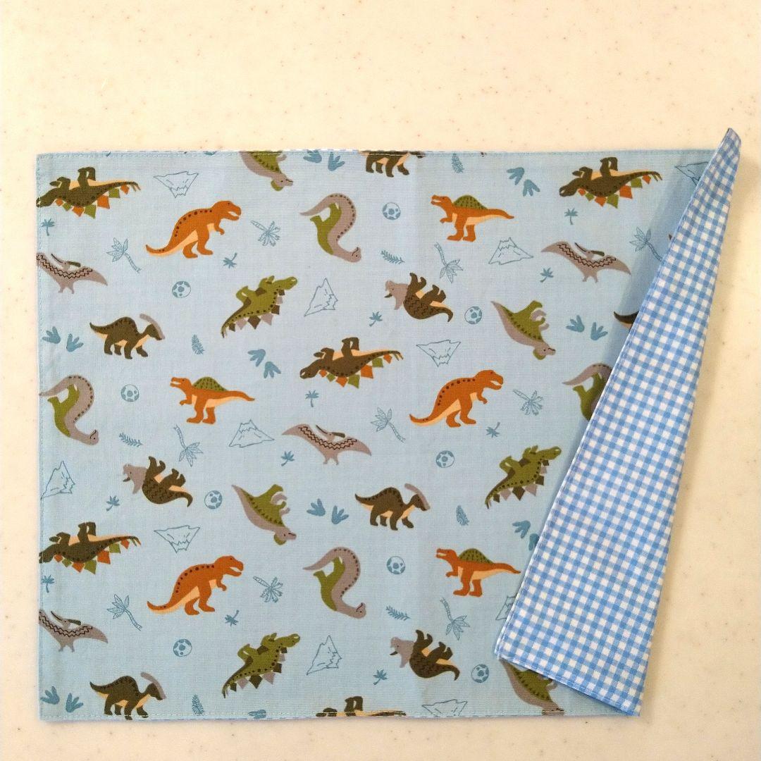 No.2225　お弁当袋(ボタン付き)、巾着袋(片ひも)、ランチマット　3点×4