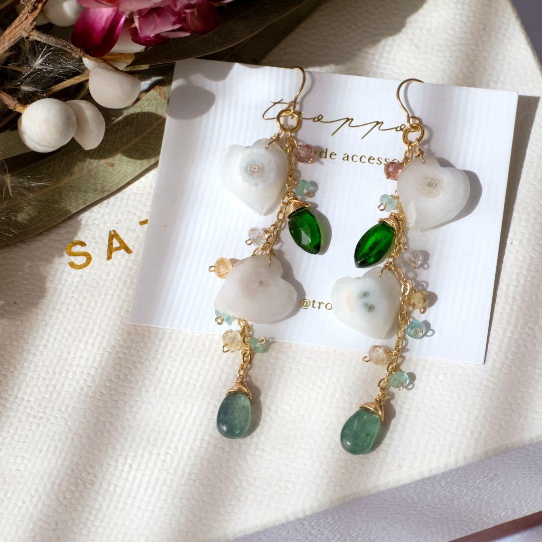 白妙 ♦︎14kgfラブラドライトバタフライカービングピアス/イヤリング