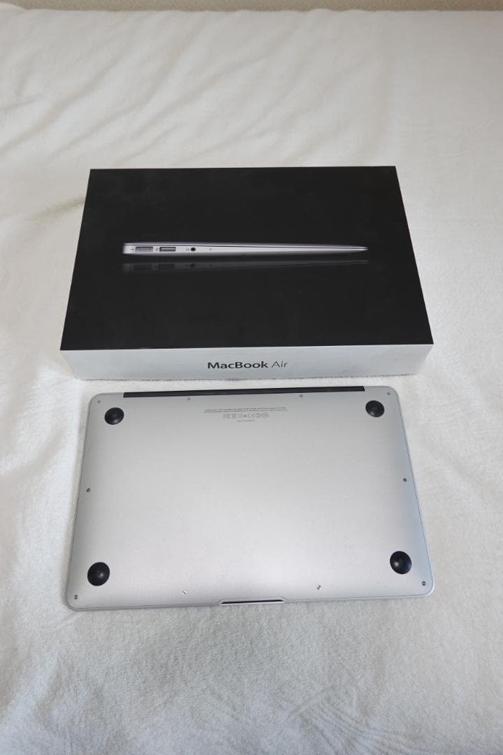 MacBook Air 11インチ 2011 (256GB/ i7 /4GB）