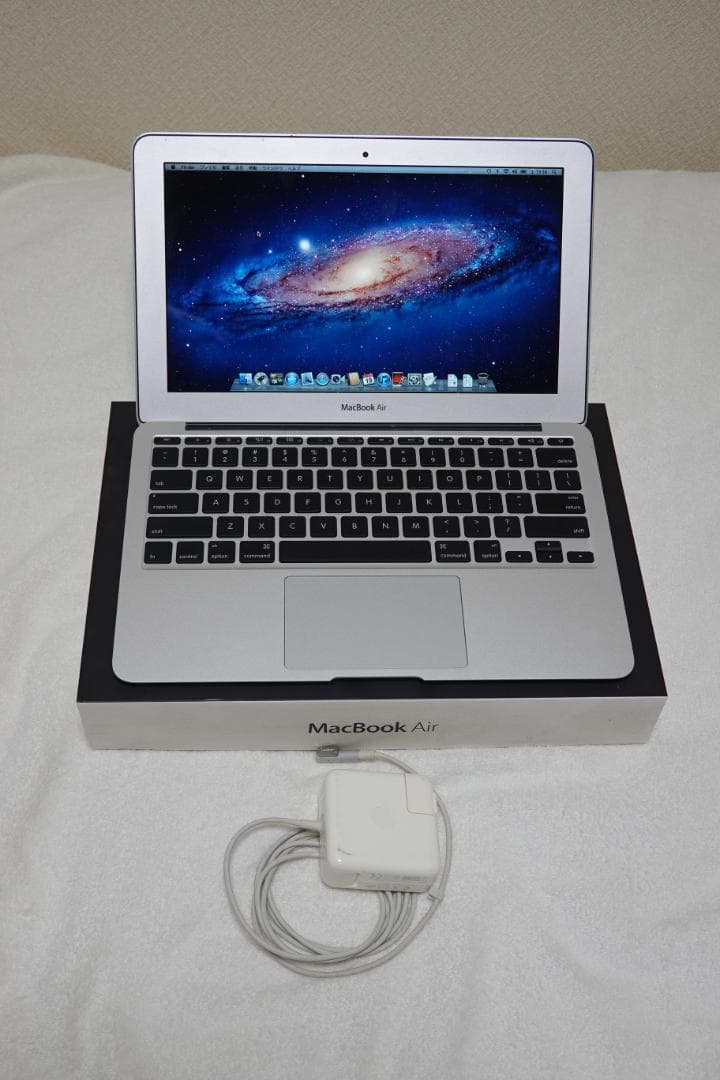 MacBook Air 11インチ 2011 (256GB/ i7 /4GB）