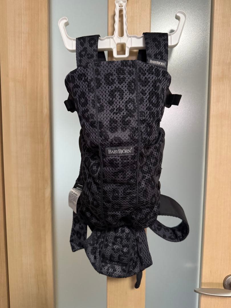 BABYBJÖRN 抱っこ紐 希少！ブラック・レオパード