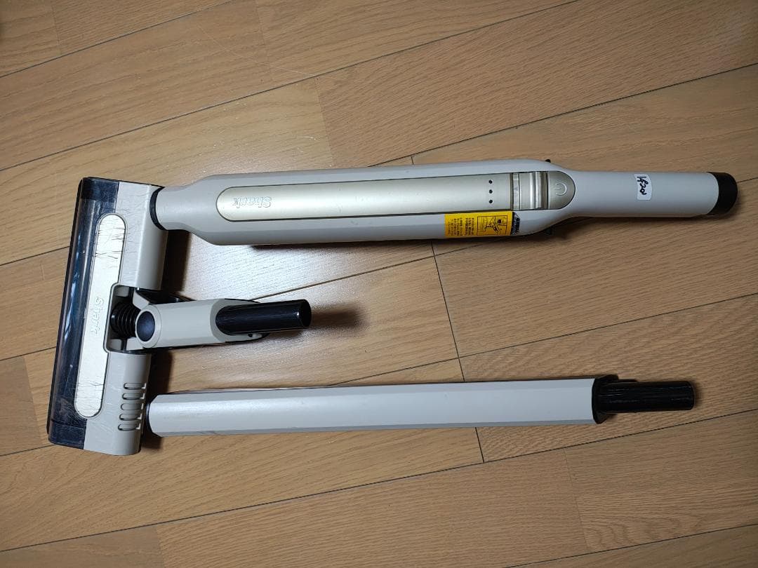 シャーク★コードレスクリーナー★CS102JGY★バッテリー新品と同等★