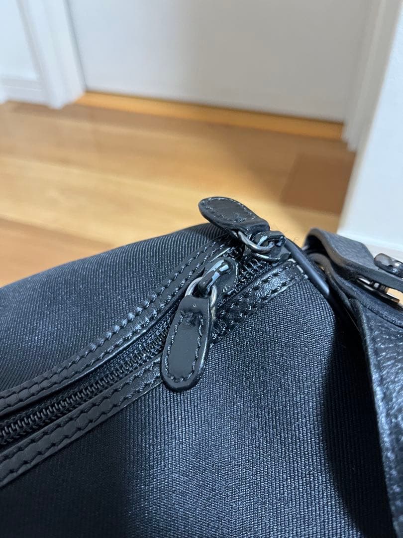 【純正ショルダーストラップ付き】ハンティングワールド ボストンバッグ 黒