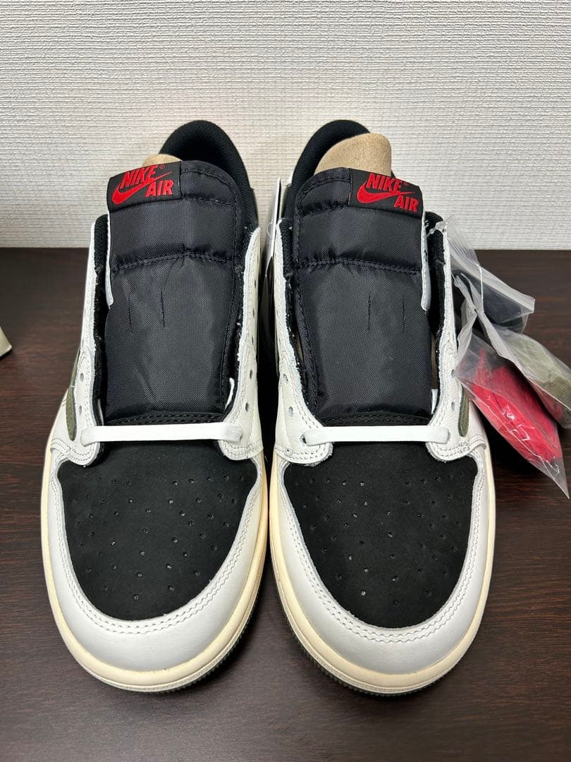 ナイキジョーダン1トラヴィスTravisScott Nike AirJordan