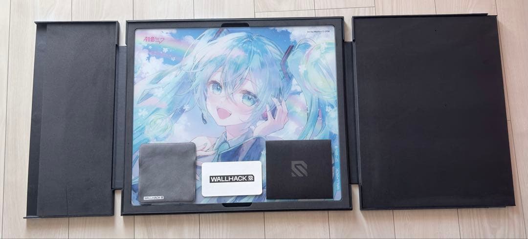 Wallhack × 初音ミク ガラス製ゲーミングマウスパッド – SP-004