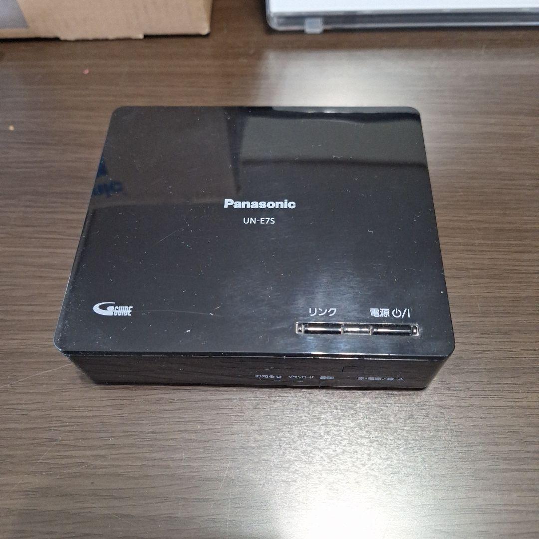 Panasonic プライベートビエラ　ポータブルテレビ　UN-10E7-W