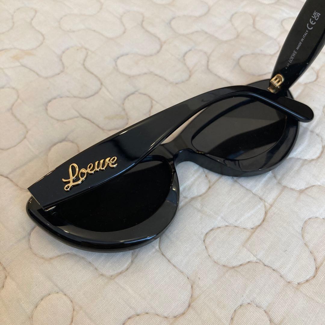 ロエベ ブラック キャットアイ サングラス LW400961