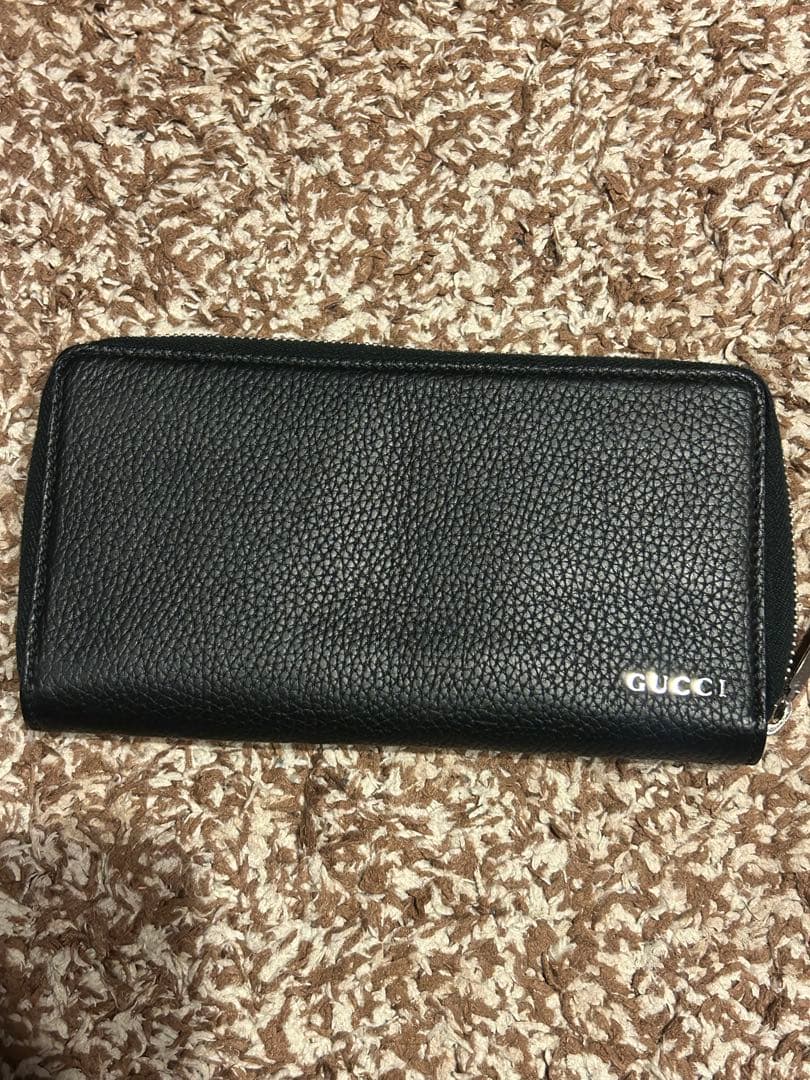GUCCI ブラックレザー長財布