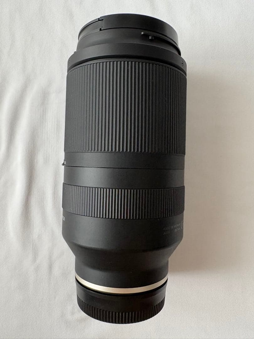 TAMRON 70-180mm F/2.8 Di III VXD ズームレンズ