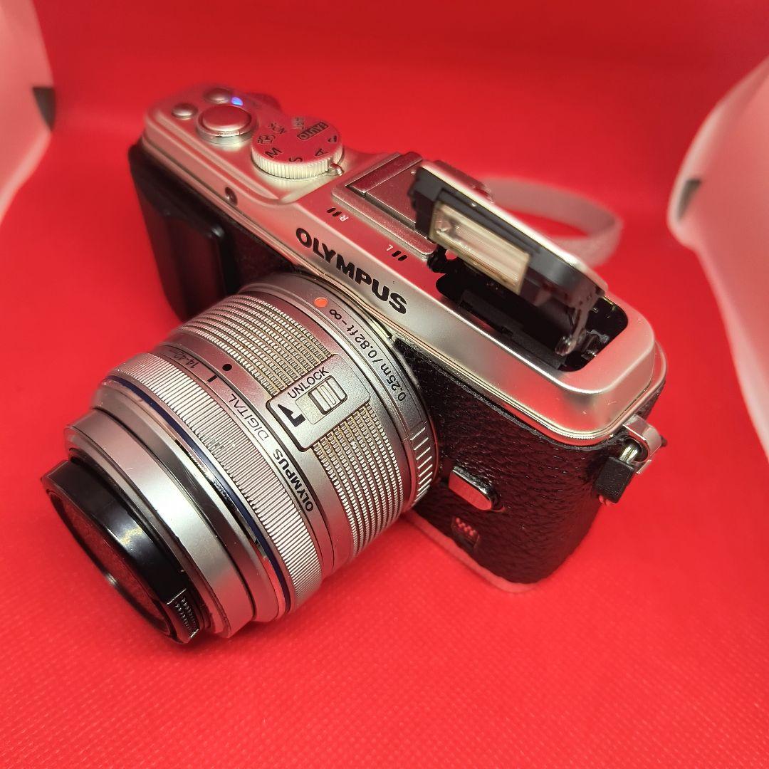 OLYMPUS ミラーレス一眼カメラ E-P3 標準ズームレンズ付