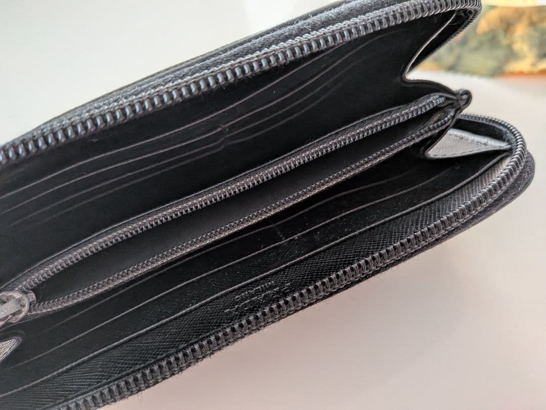 【美品】PRADA プラダ ラウンドファスナー サフィアーノレザー レザー