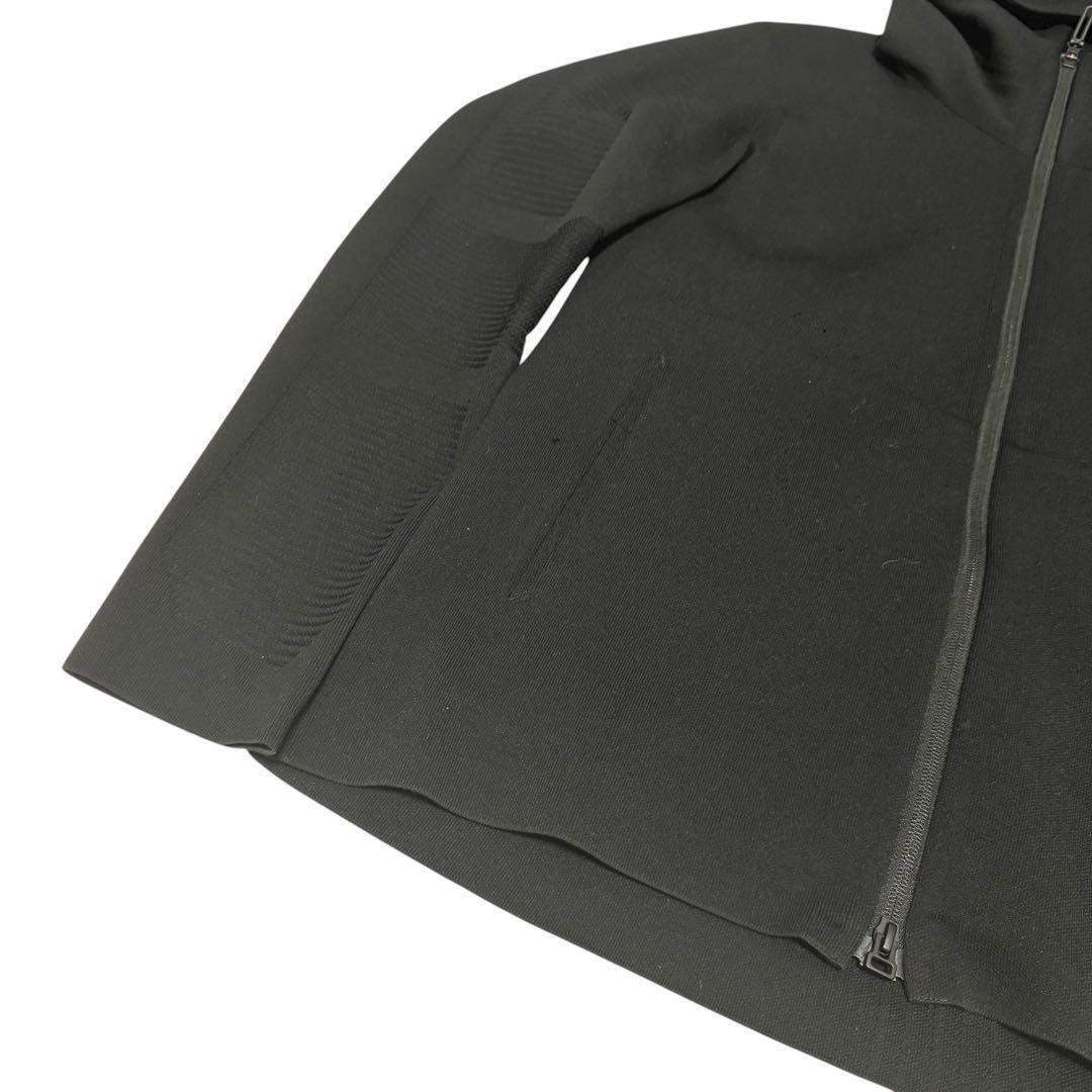 DESCENTE ALLTERRAINフュージョンニット　パーカー　ブラック　L