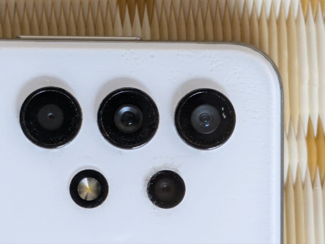 Samsung Galaxy A32 5G ホワイト