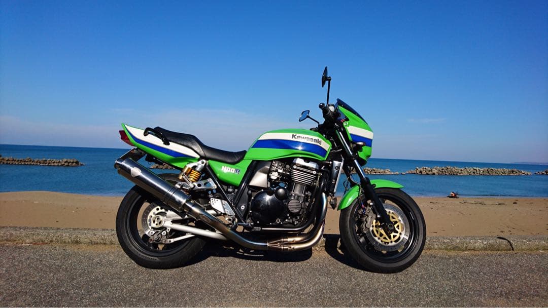 ZRX用フロントカウル