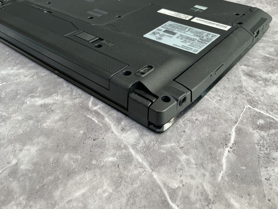 FUJITSU corei7 新品SSD480 新品メモリ16 office