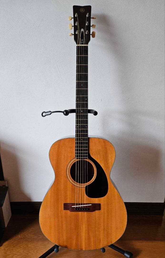 ヤマハ FG-110 赤ラベル アコースティックギター