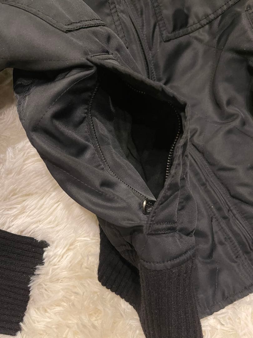 【90sアーカイブ】ドルチェ＆ガッバーナ。武骨さと色気が共存する、究極のブルゾン