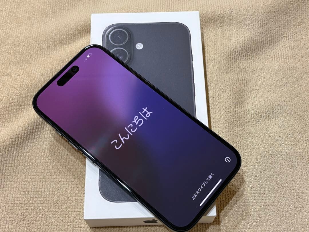 ねねApple iPhone 16ブラック 128GB SIMフリー