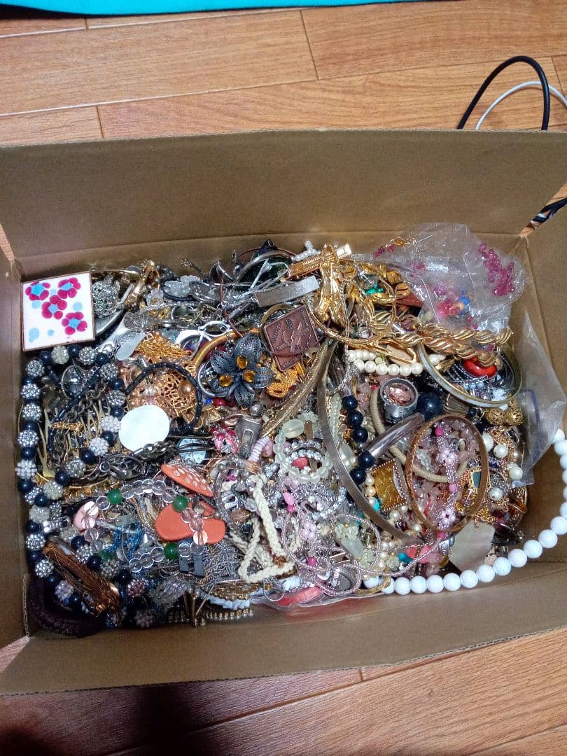 アクセサリーセットまとめ売り ５kg