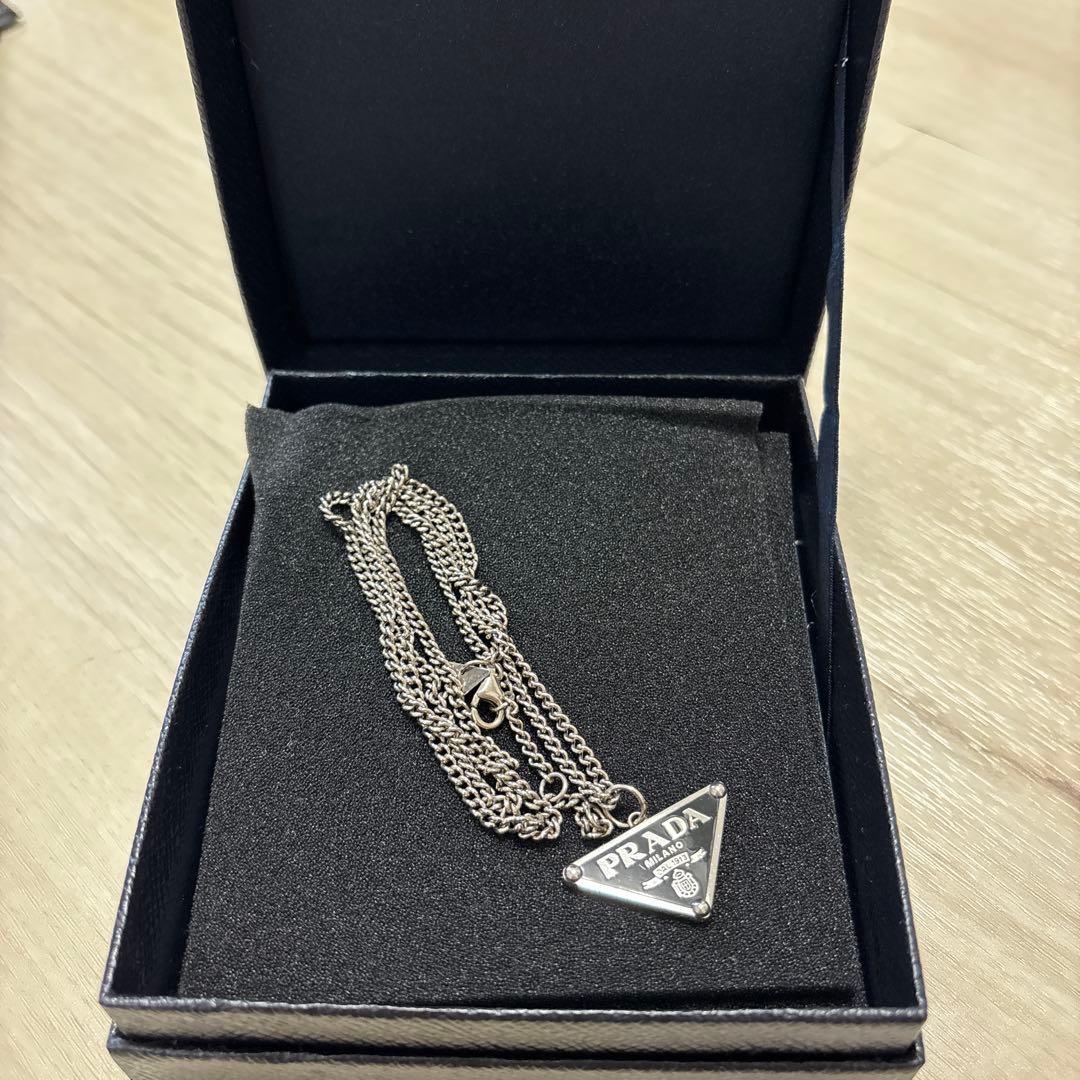 PRADA プラダ　シンボルネックレス