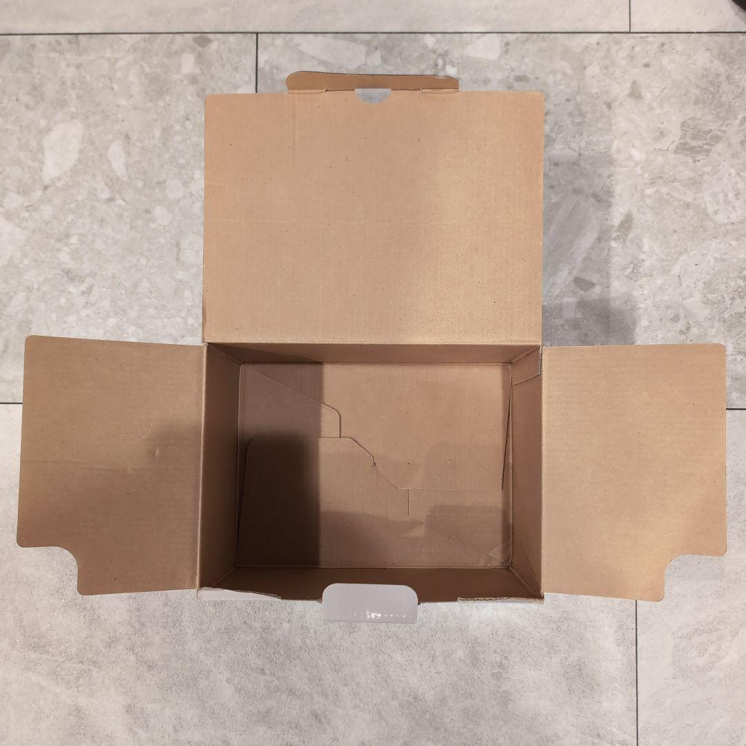 Canon EOS Kiss X7 ダブルズームキット　外箱、保証書付き