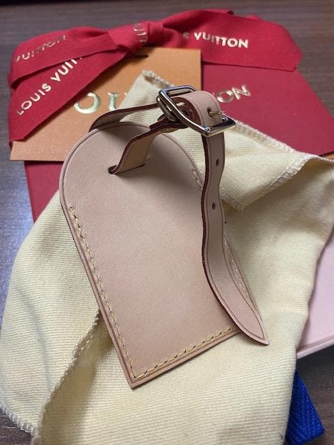 LOUIS VUITTON　ルイヴィトン　ネームタグ