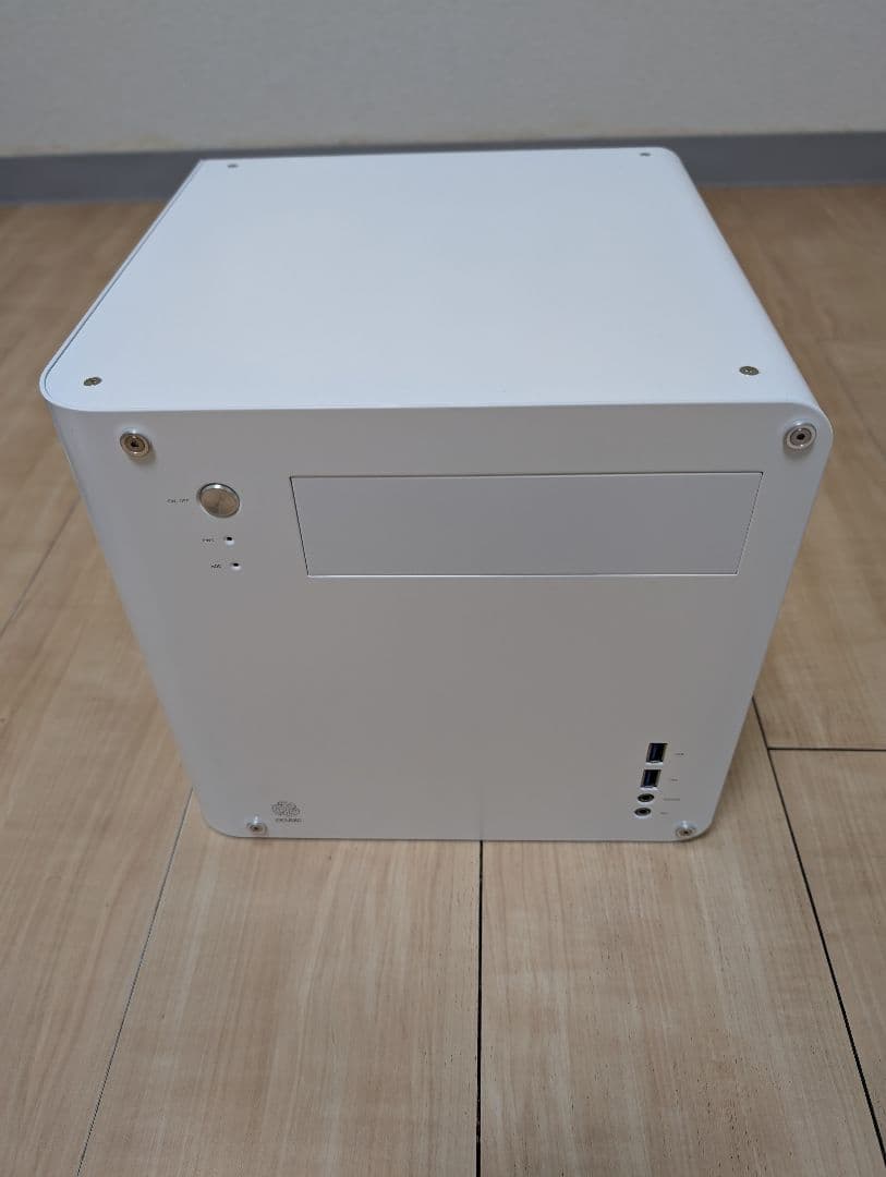 abee 美品ACE-CS01-SW シルキーホワイト Mini-ITXケース
