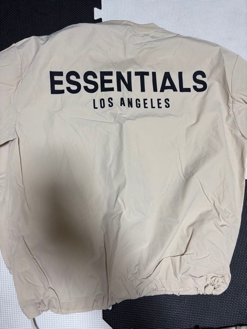 ESSENTIALS ベージュ セットアップ（L）