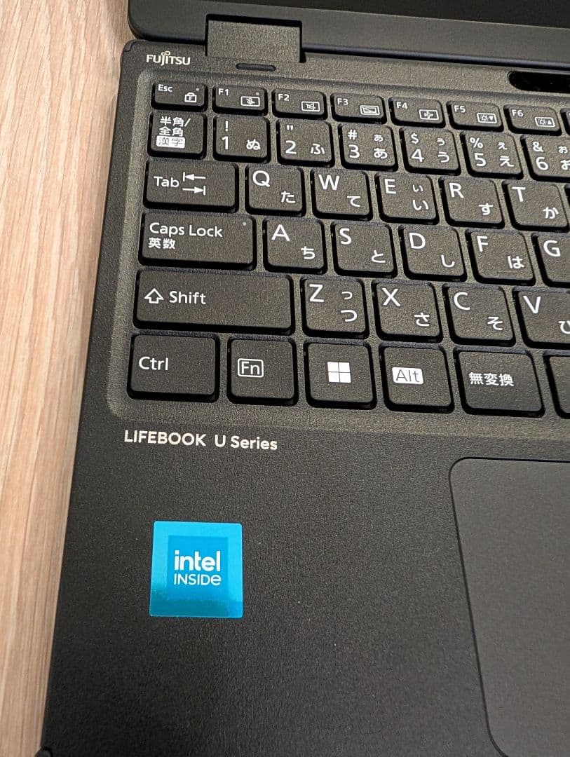 Fujitsu LIFEBOOK U Series 本体