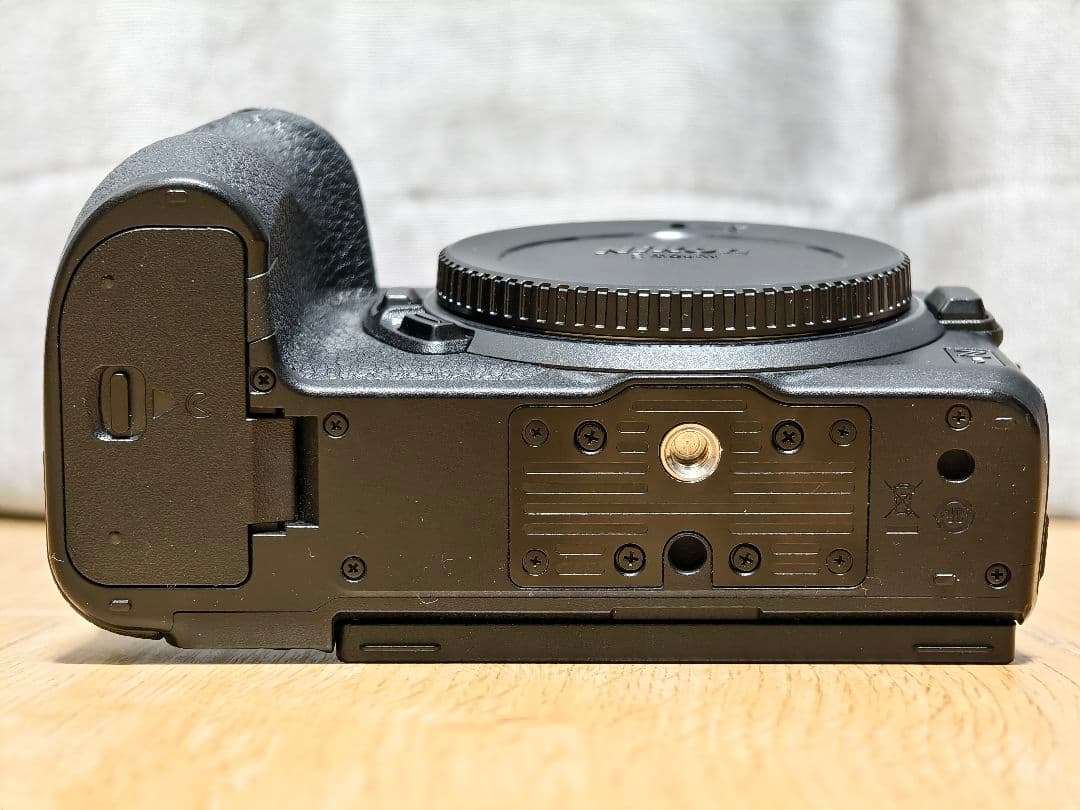 Nikon Z5 ボディ ショット数18205回