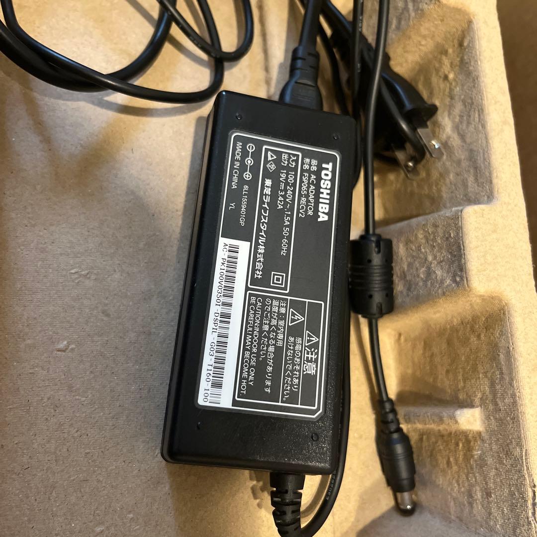 TOSHIBA REGZA 2016年型　32インチ液晶テレビ