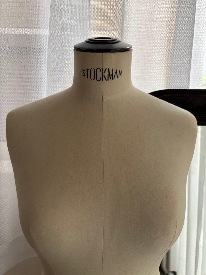 本日限定価格！レディーストルソー　ストックマン　38 インテリアに