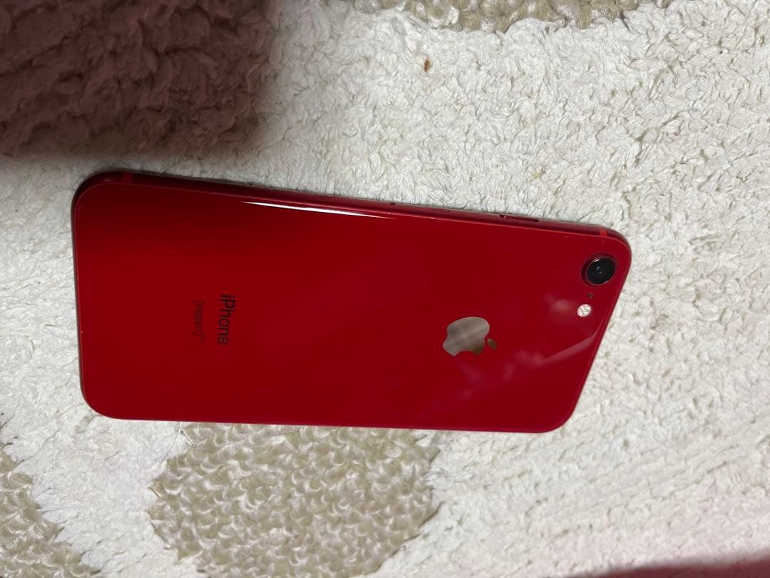 iPhone8レッド