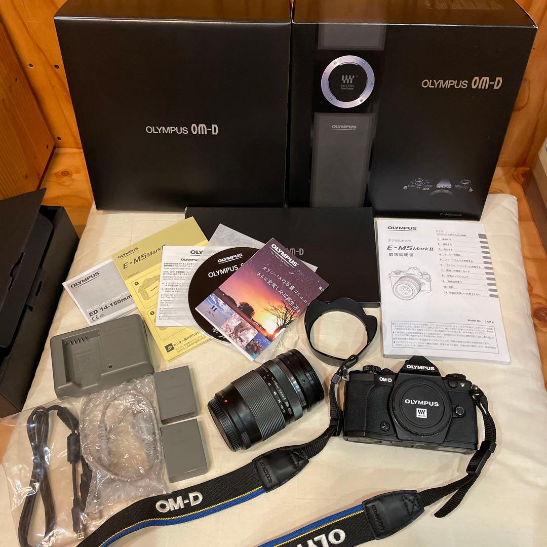 OLYMPUS E-M5 Mark II ミラーレス一眼　極美品