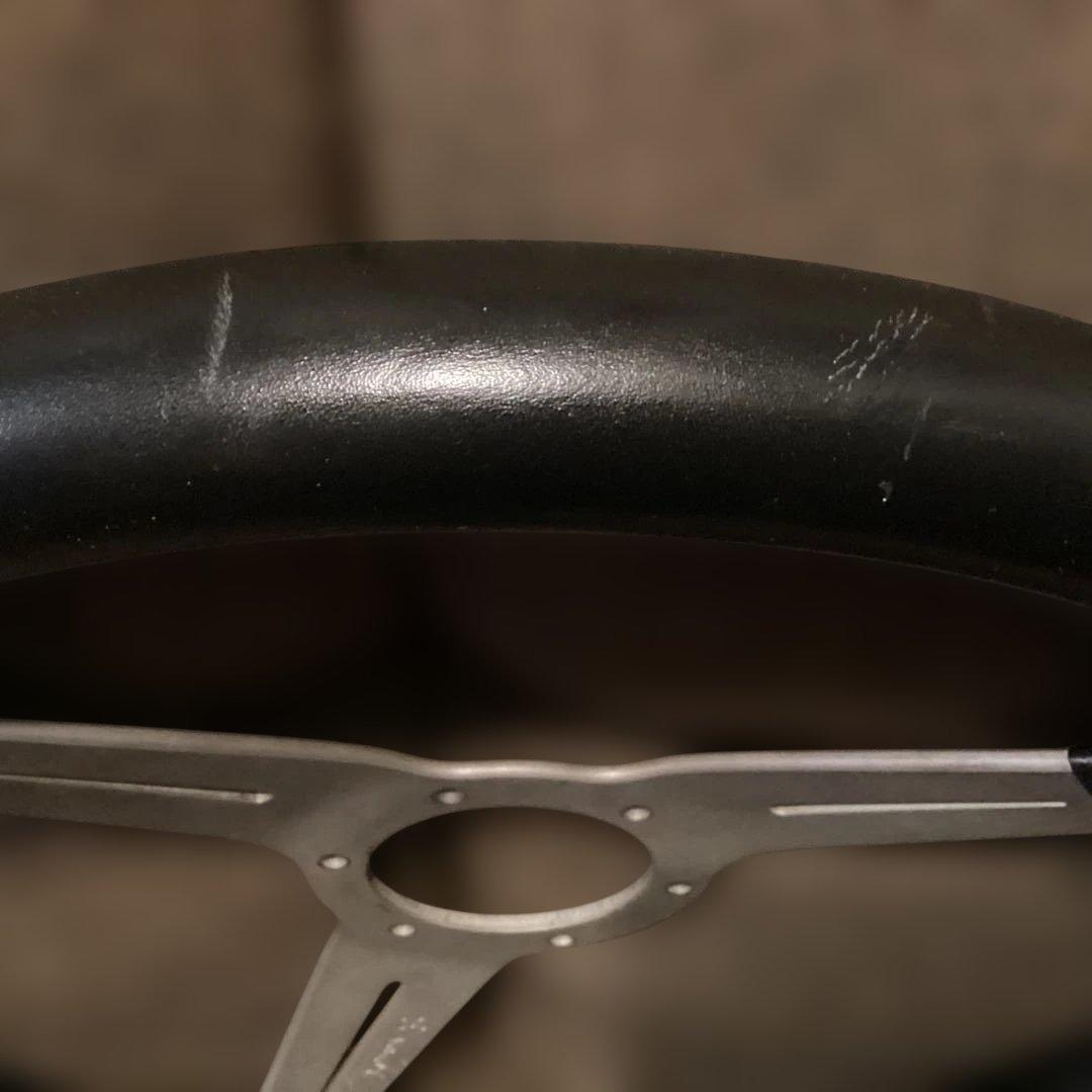 ナルディクラシックレザー36Φホーンボタン、ホーンリング付き