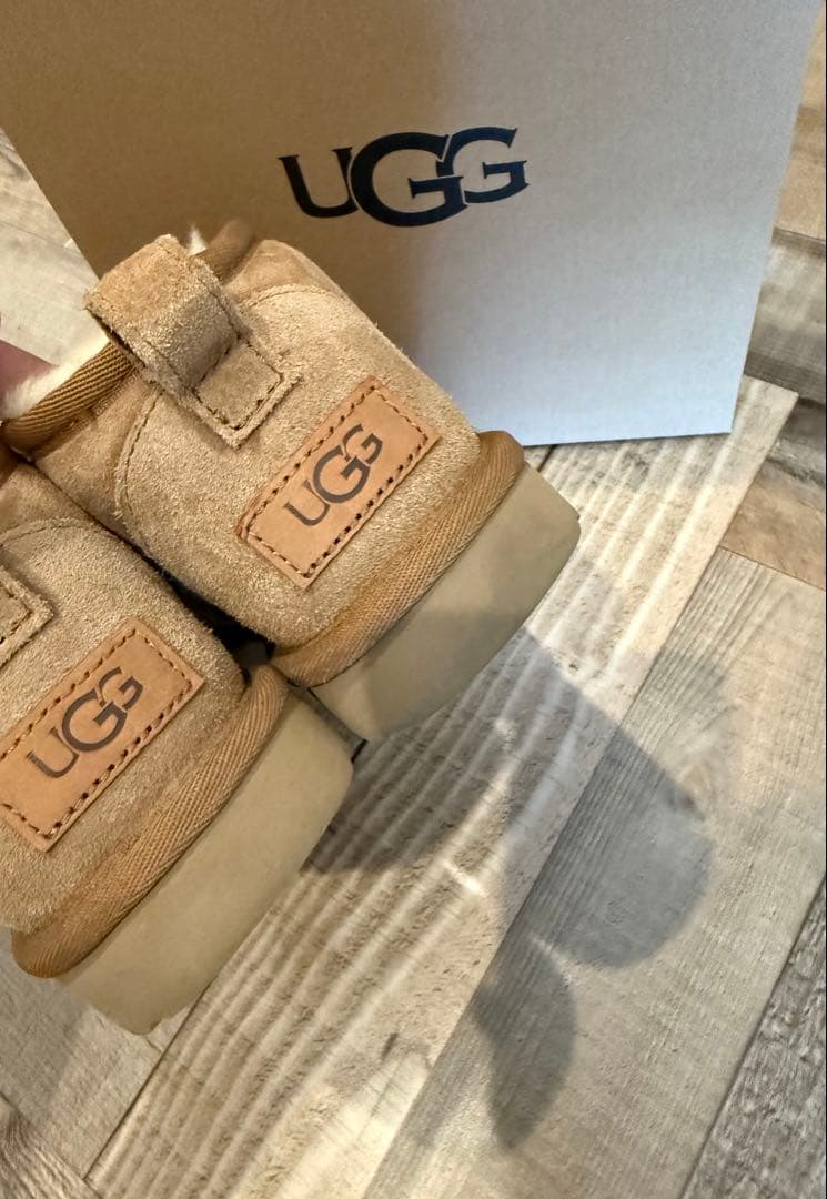 UGG/クラシックウルトラミニ/23cm