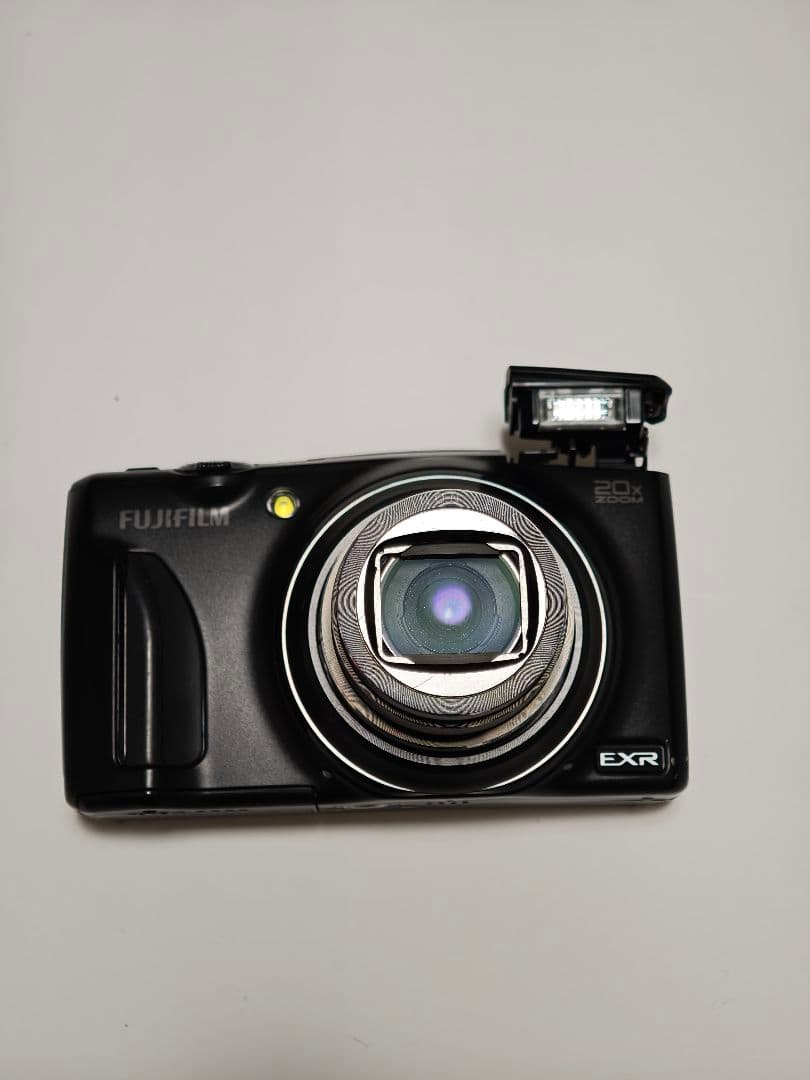デジタルカメラ Fujifilm FinePix F1000EXR
