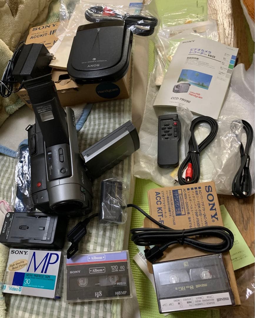 限界最終価格⭐️SONY 8mmビデオカメラ CCD-TRV90/未開封テープ3本