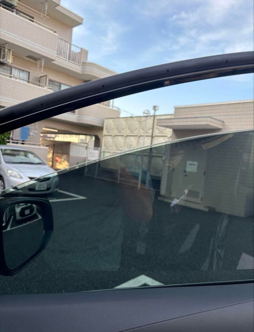 80ヴォクシー　フィルム　サンシェード