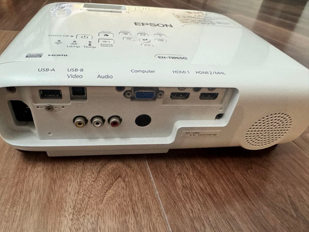 EPSON製 ホームプロジェクター EH-TW650