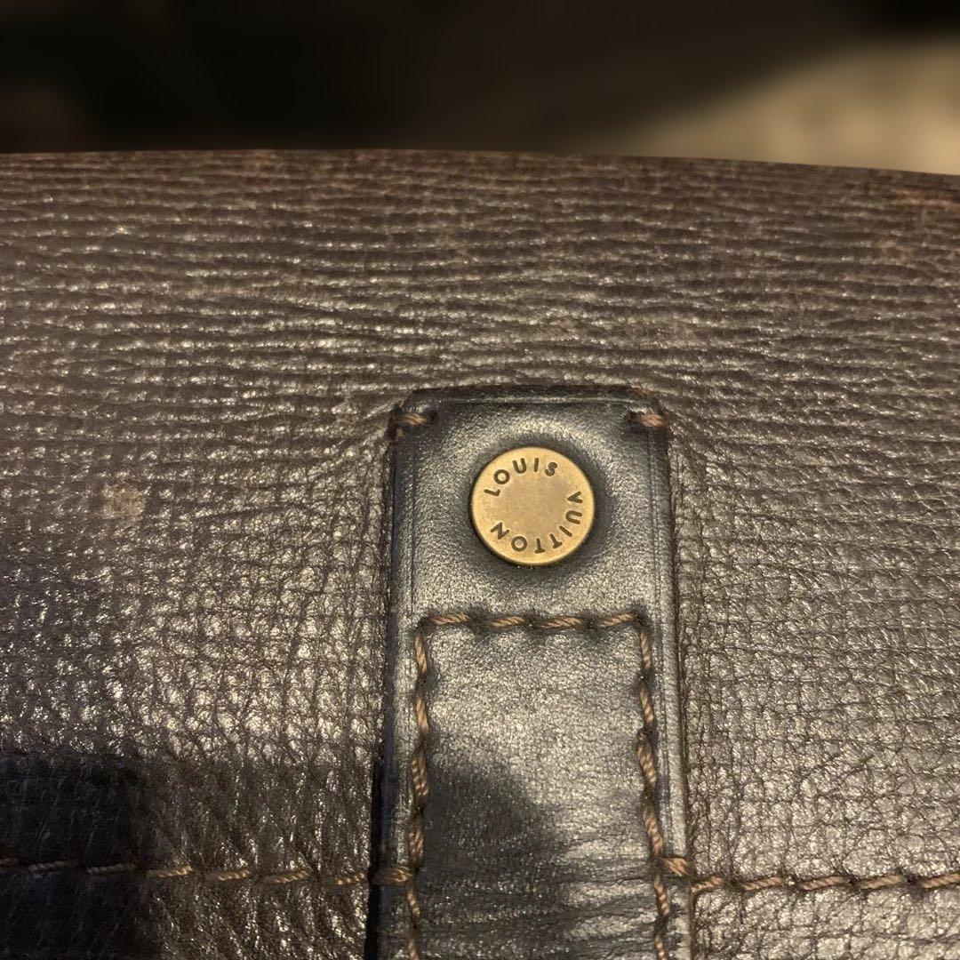 Louis Vuitton ダークブラウン ショルダーバッグ