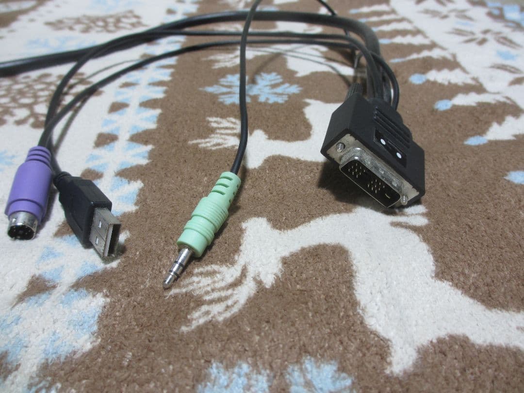 REX-430XDA KVM スイッチ CPU 切り替 4台用 DVI